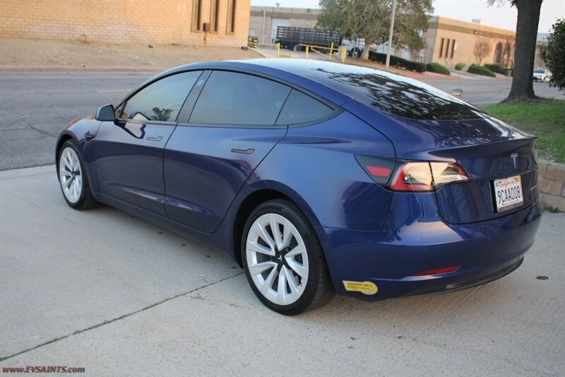 2022 Tesla Model 3 - Image 4 of 21