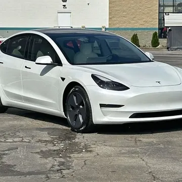 2022 Tesla Model 3 Long Range