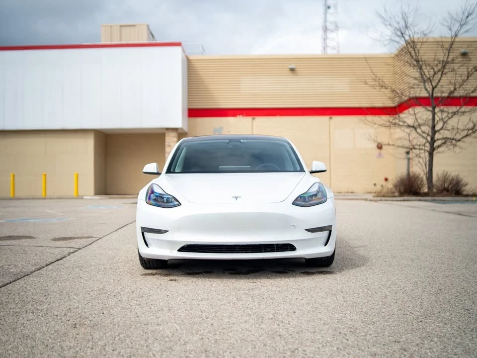 2022 Tesla Model 3 - Image 15 of 17