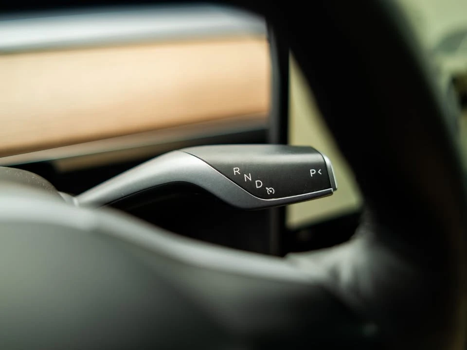 2022 Tesla Model 3 - Image 5 of 17