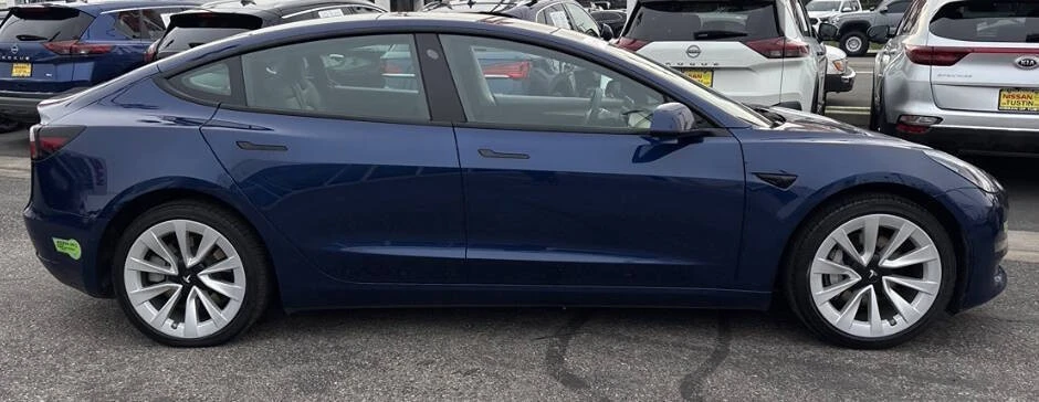 2022 Tesla Model 3 - Image 5 of 6