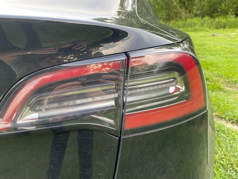 2022 Tesla Model 3 - Image 23 of 31