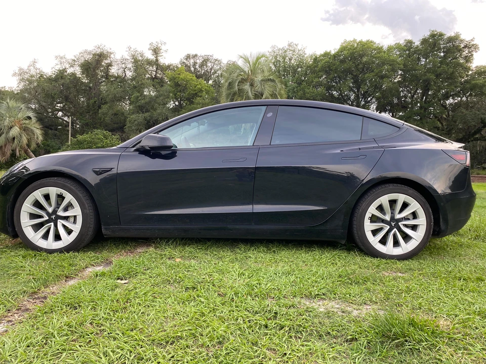 2022 Tesla Model 3 - Image 11 of 31
