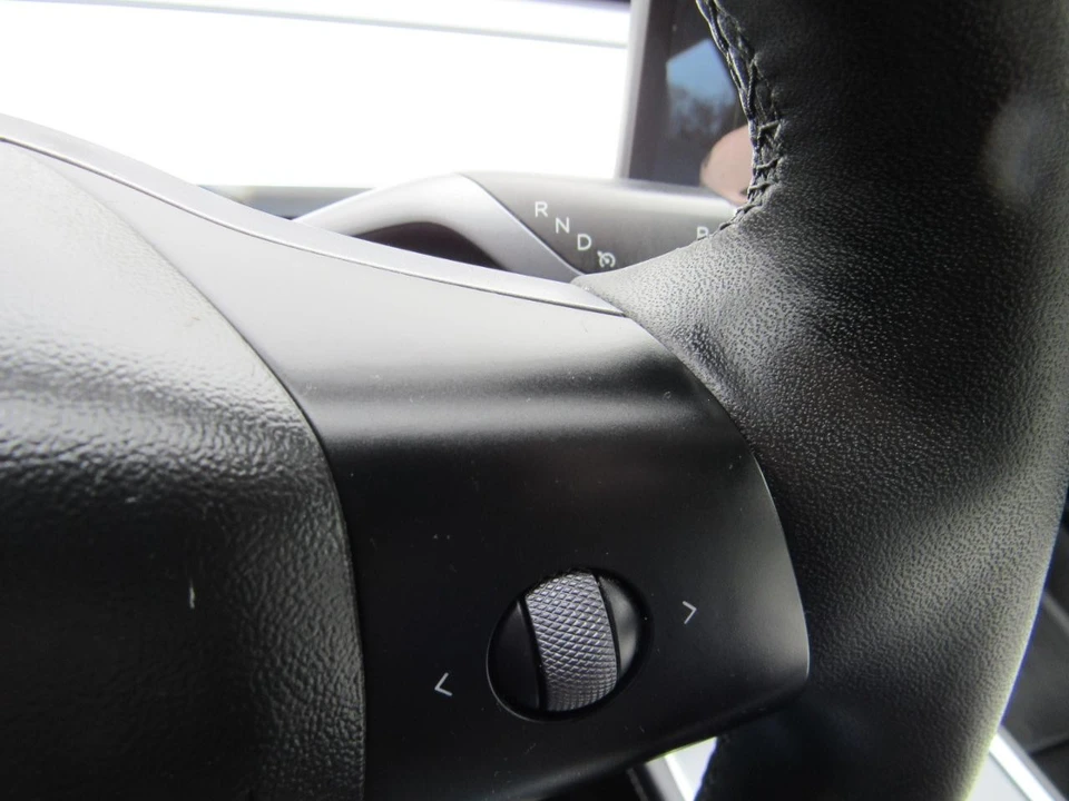 2022 Tesla Model 3 - Image 18 of 30