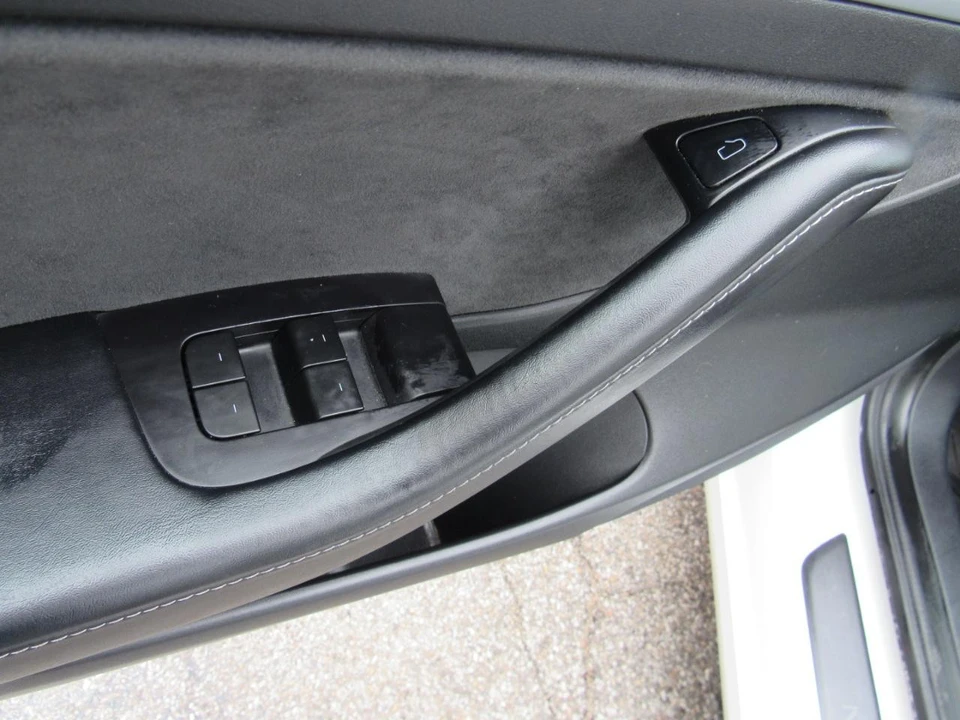 2022 Tesla Model 3 - Image 13 of 30
