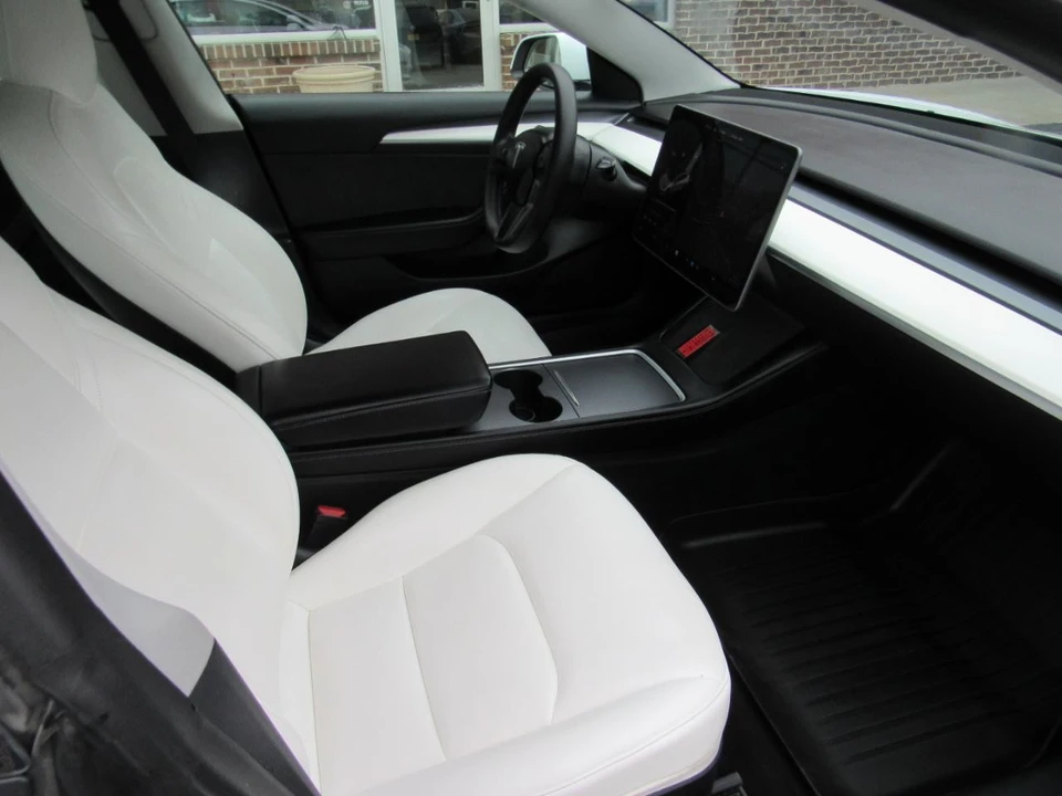 2022 Tesla Model 3 - Image 24 of 30