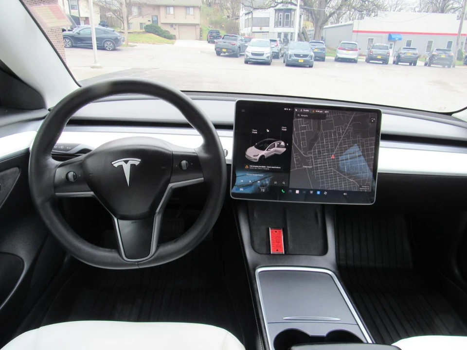 2022 Tesla Model 3 - Image 5 of 30