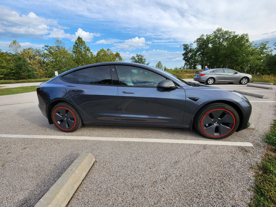 2022 Tesla Model 3 - Image 18 of 26