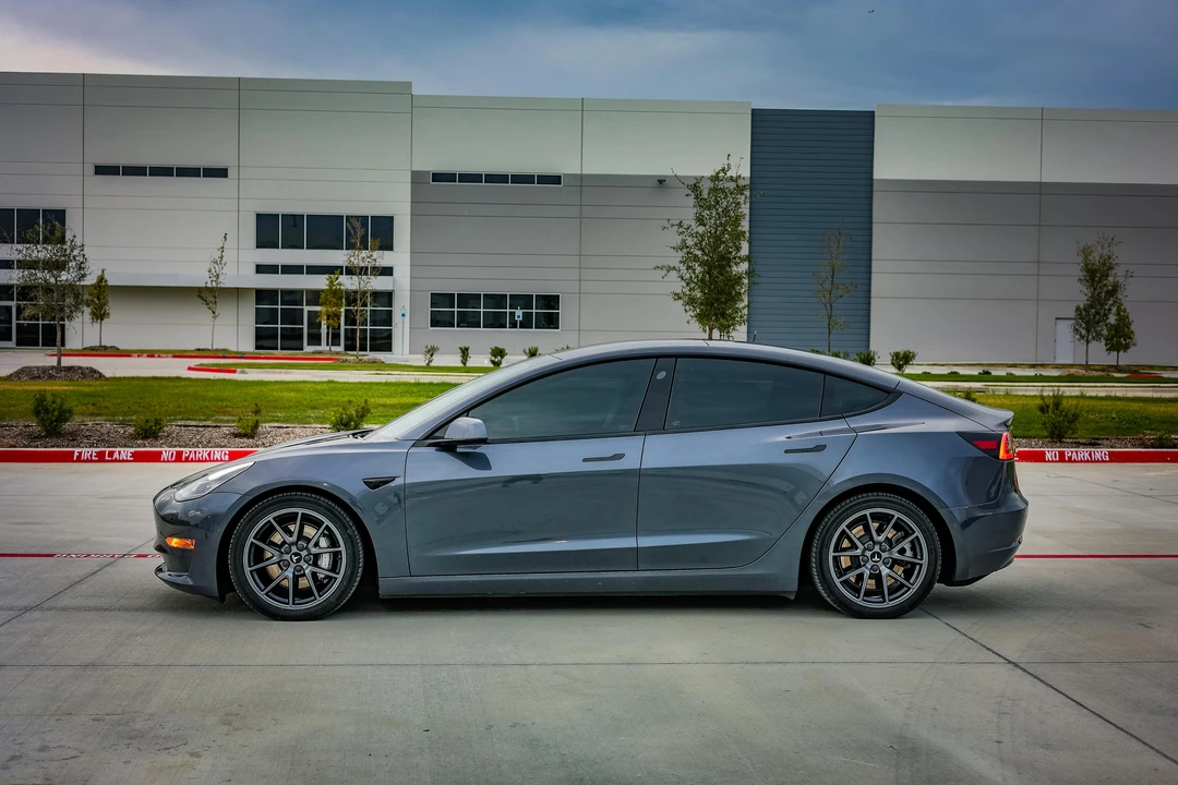 2022 Tesla Model 3 - Image 8 of 31