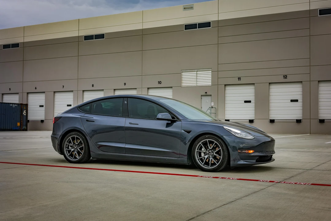 2022 Tesla Model 3 - Image 10 of 31
