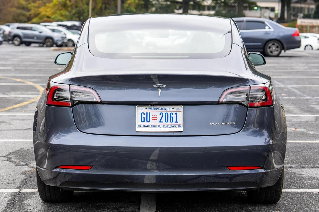 2022 Tesla Model 3 - Image 5 of 31