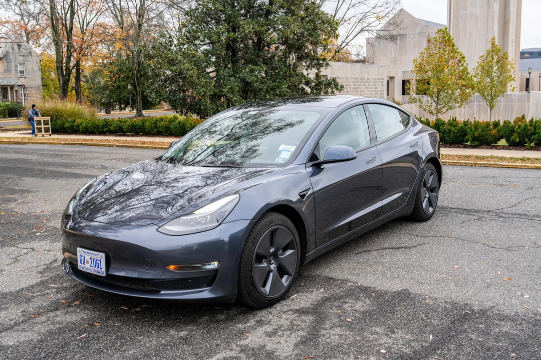 2022 Tesla Model 3 - Image 9 of 31