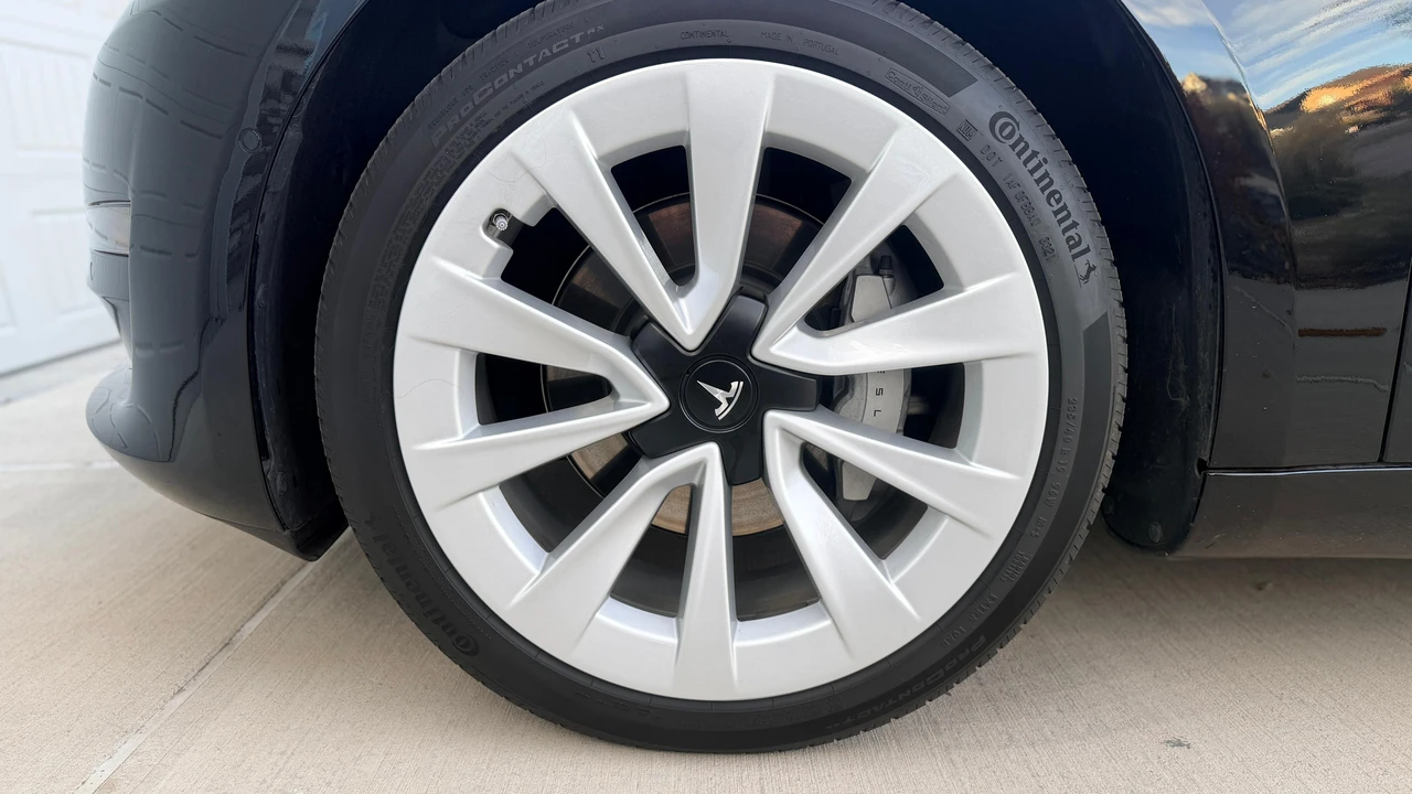 2022 Tesla Model 3 - Image 18 of 31