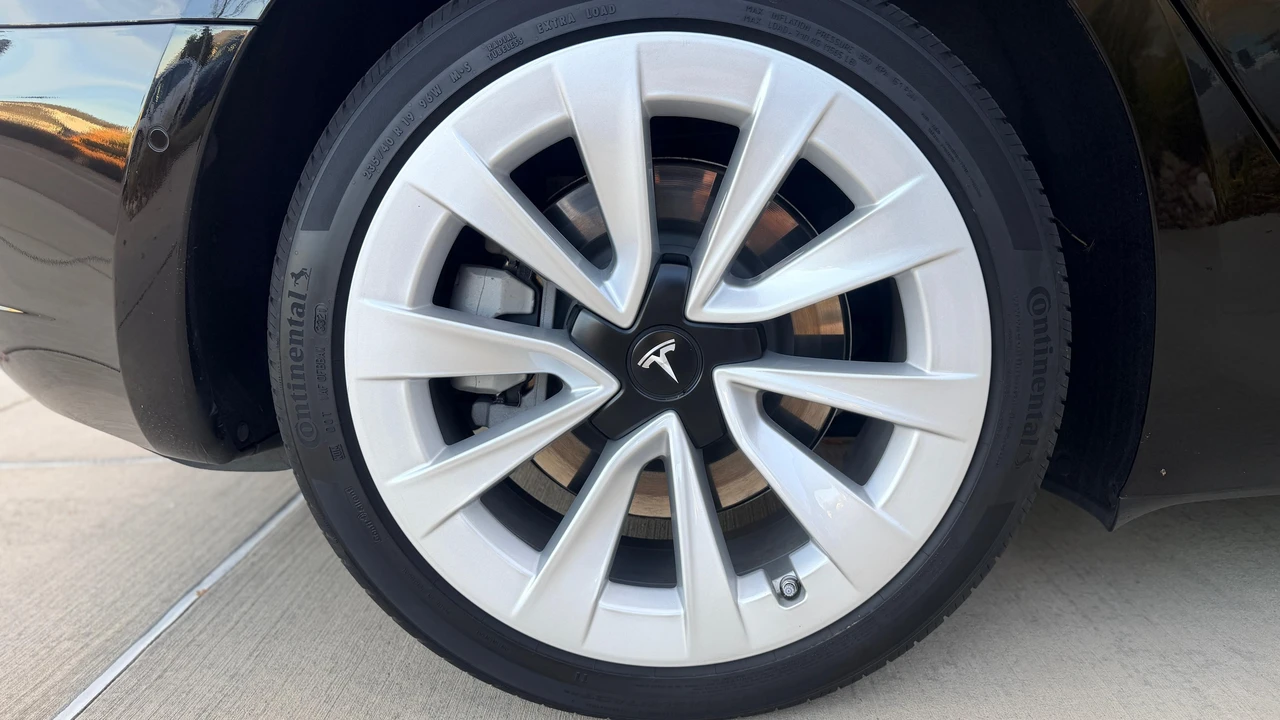 2022 Tesla Model 3 - Image 20 of 31