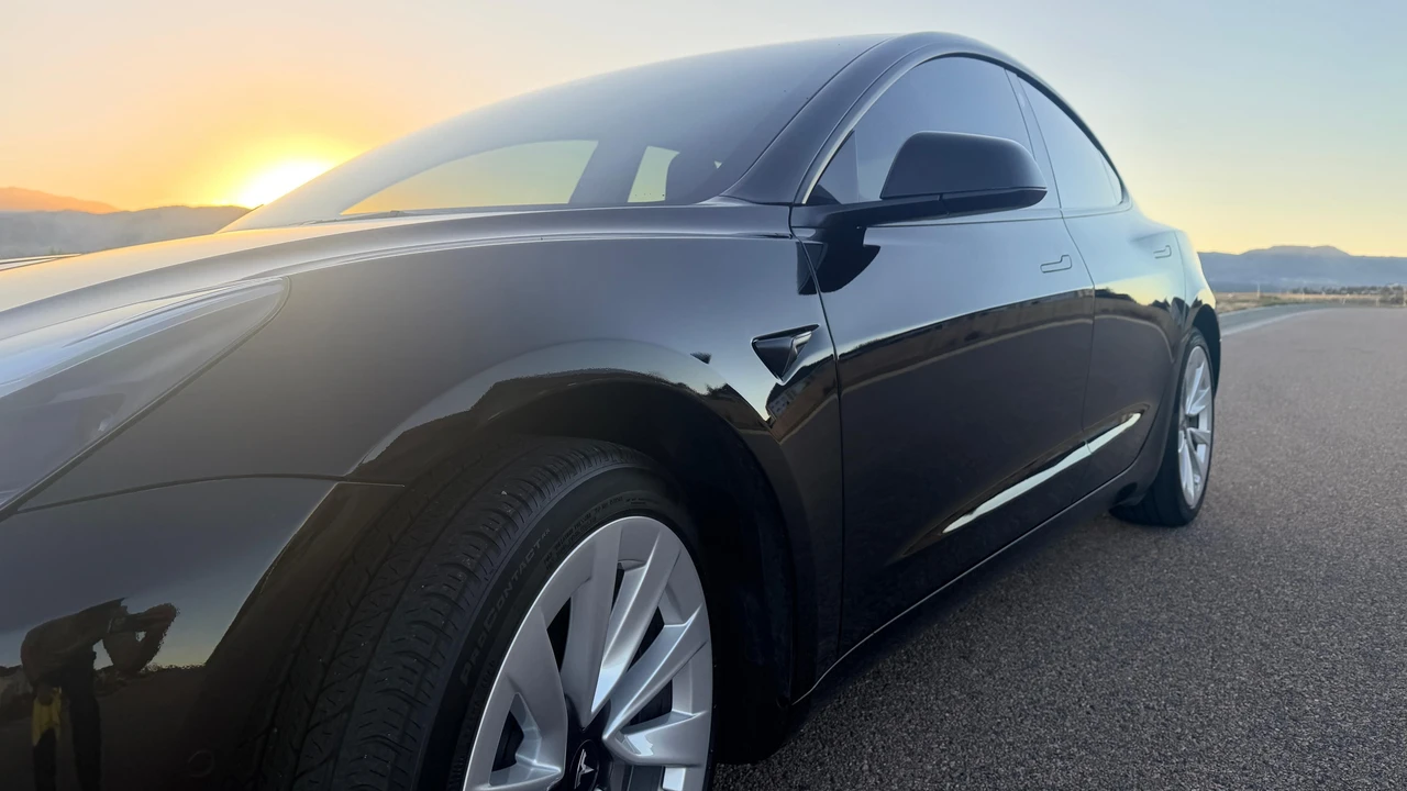 2022 Tesla Model 3 - Image 15 of 31