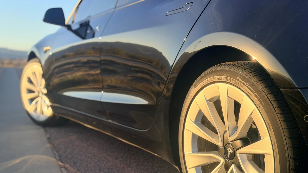2022 Tesla Model 3 - Image 17 of 31
