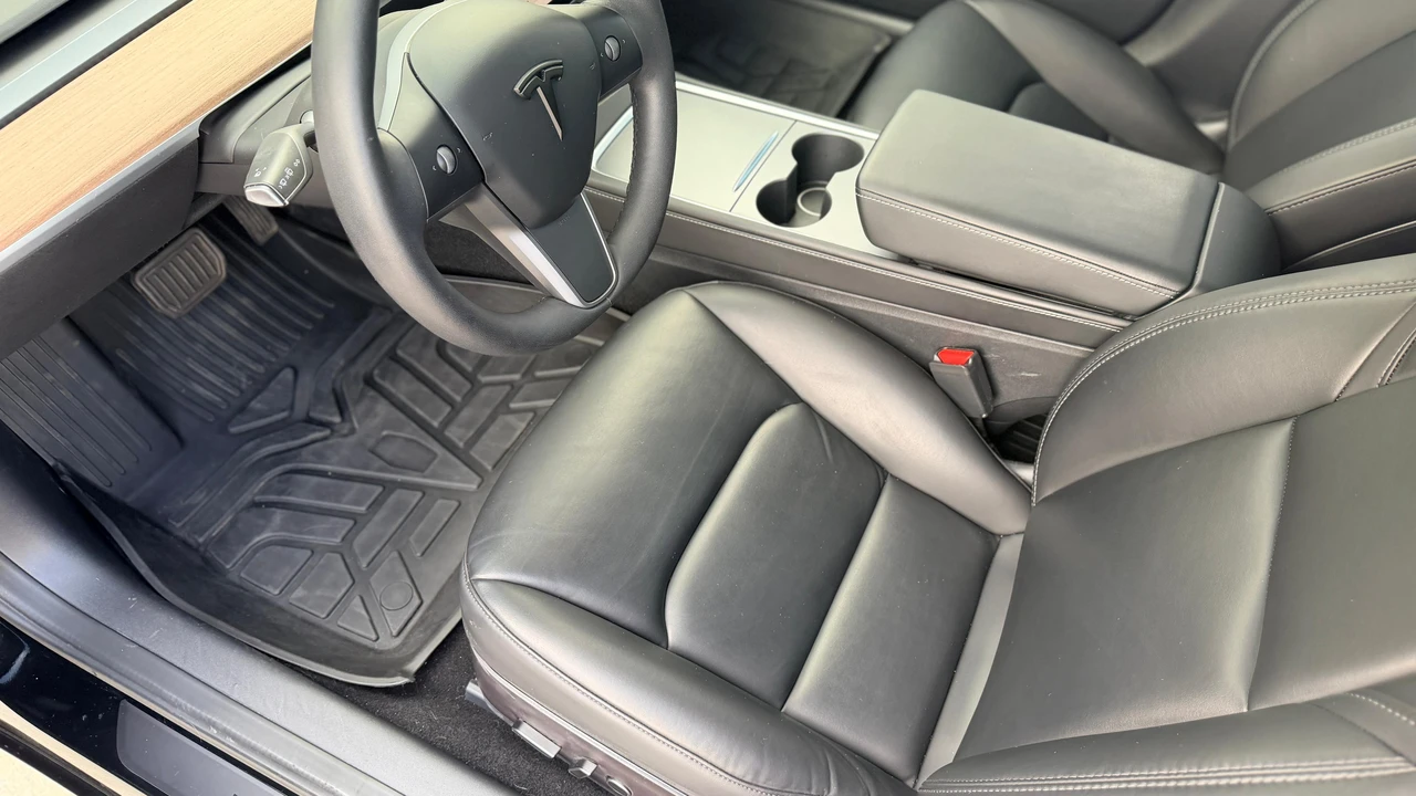 2022 Tesla Model 3 - Image 27 of 31