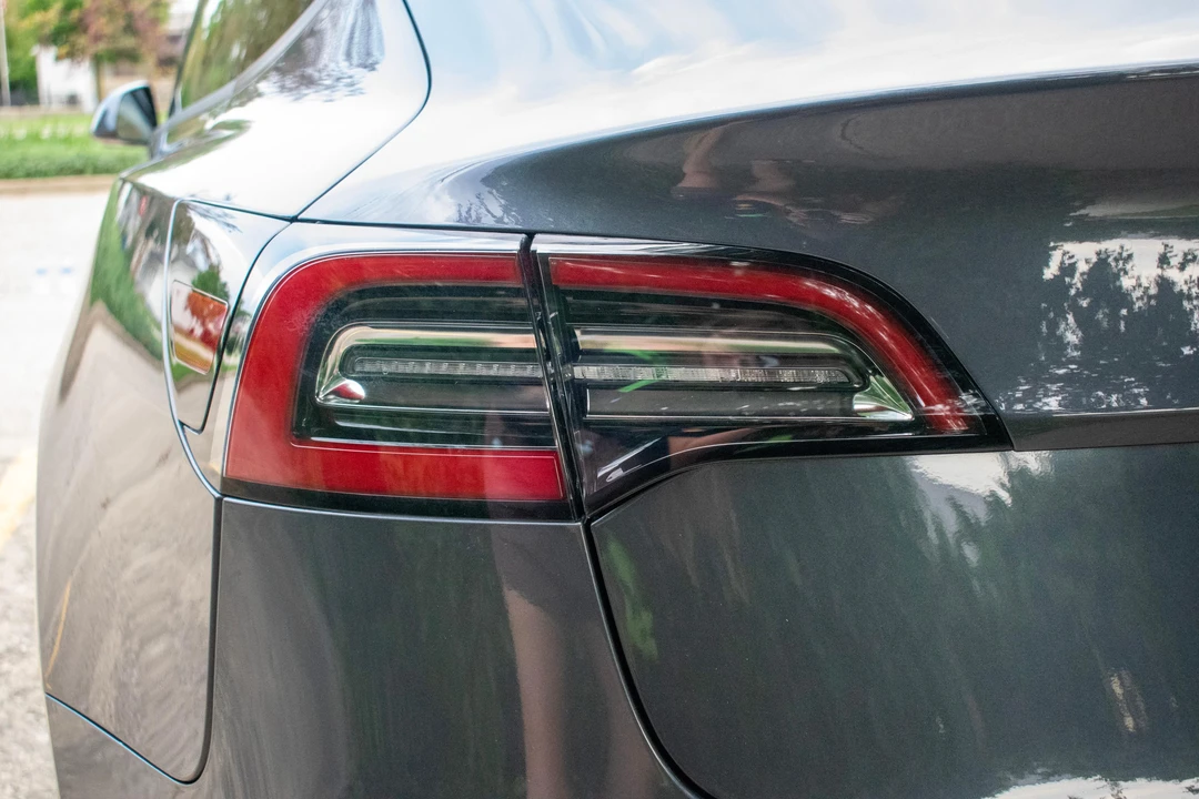 2022 Tesla Model 3 - Image 28 of 31