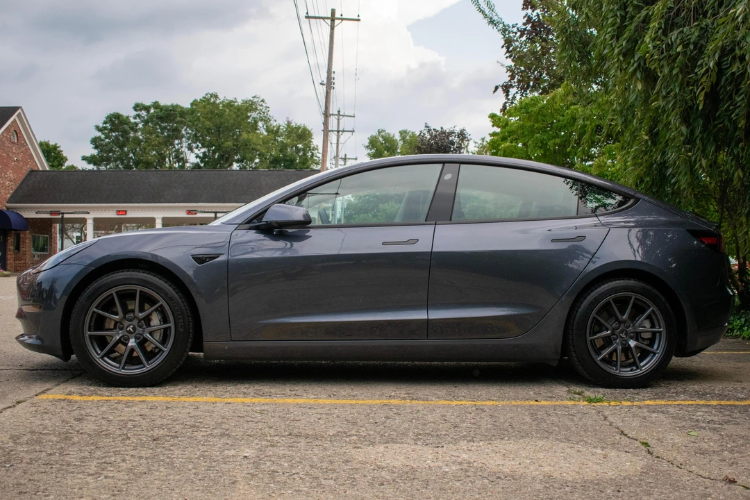 2022 Tesla Model 3 - Image 3 of 31