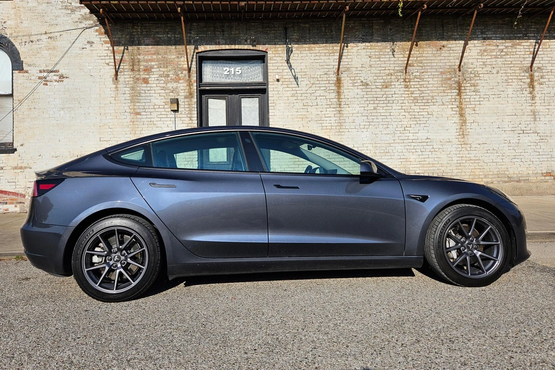 2022 Tesla Model 3 - Image 14 of 31