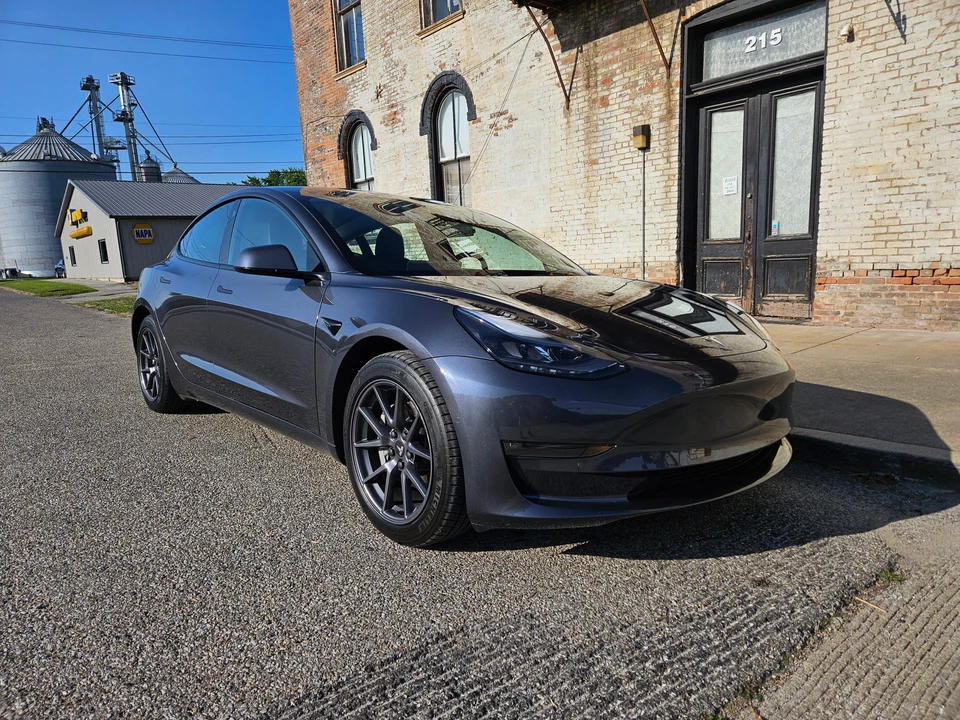2022 Tesla Model 3 - Image 16 of 31