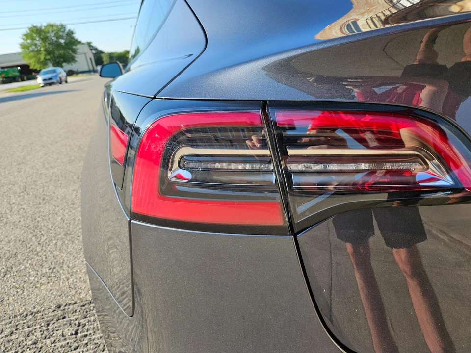 2022 Tesla Model 3 - Image 27 of 31