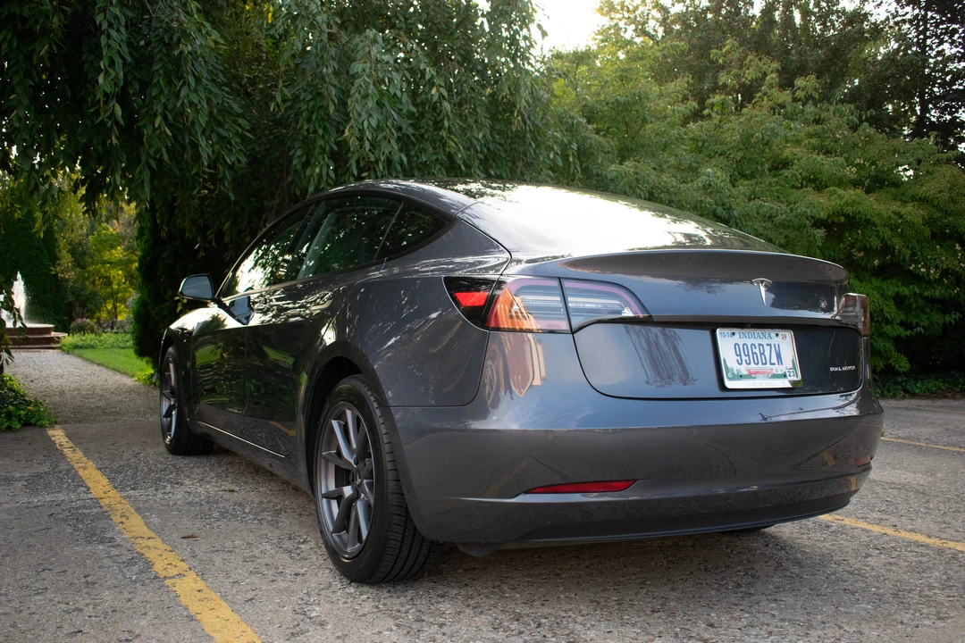 2022 Tesla Model 3 - Image 10 of 31