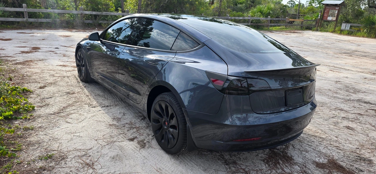 2022 Tesla Model 3 - Image 8 of 31