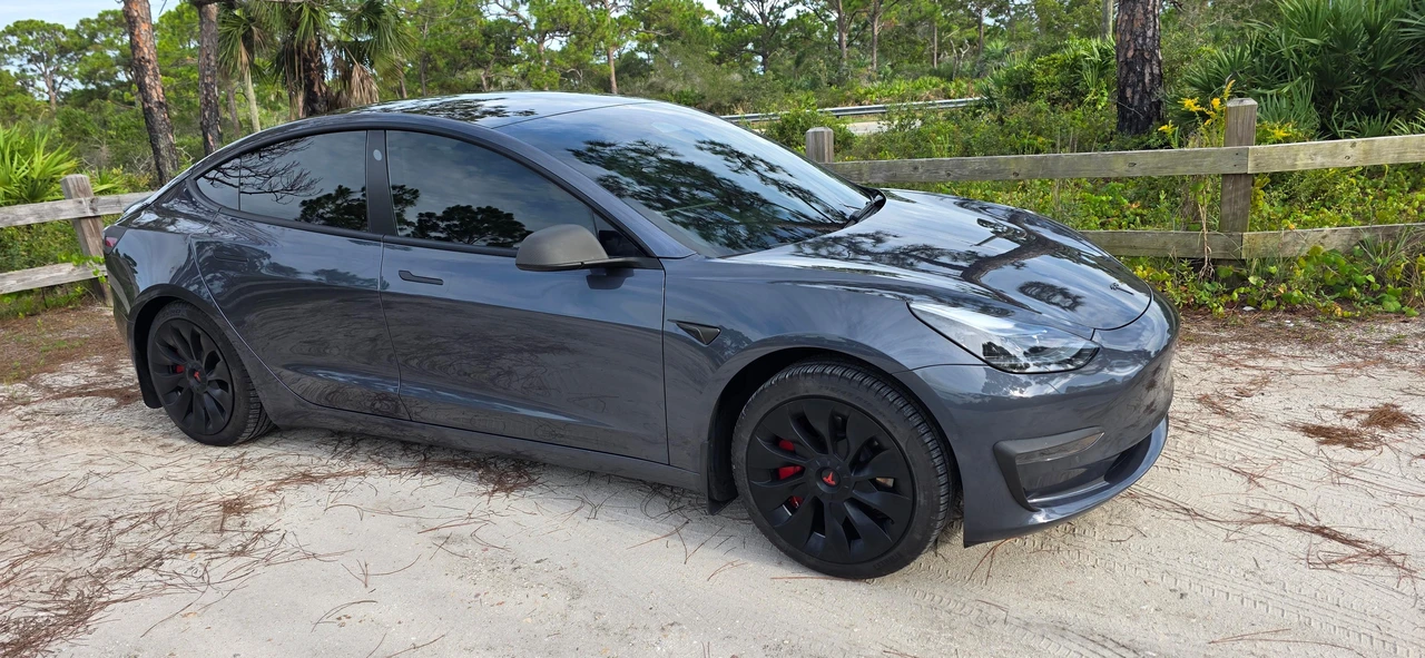 2022 Tesla Model 3 - Image 10 of 31