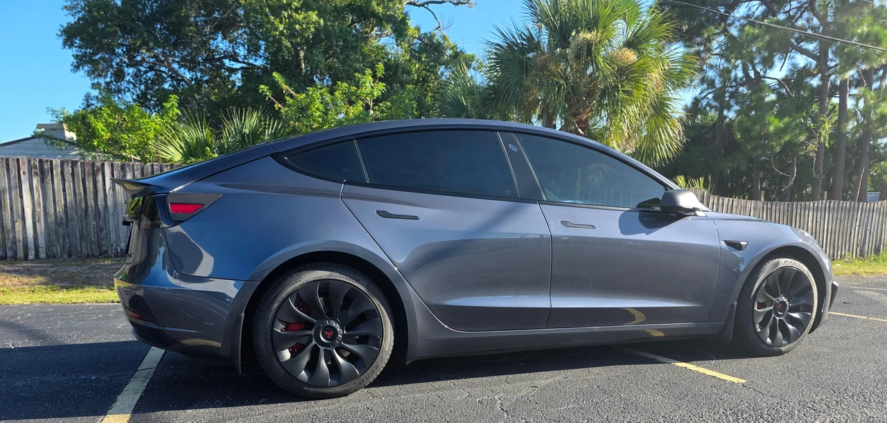 2022 Tesla Model 3 - Image 18 of 31