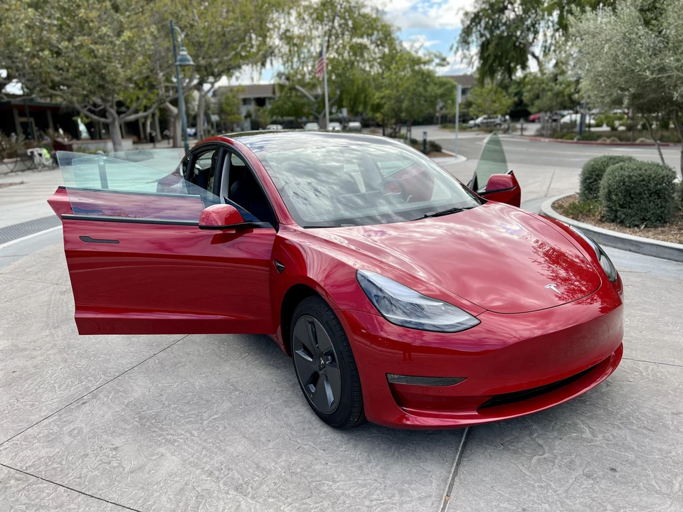 2022 Tesla Model 3 - Image 22 of 31