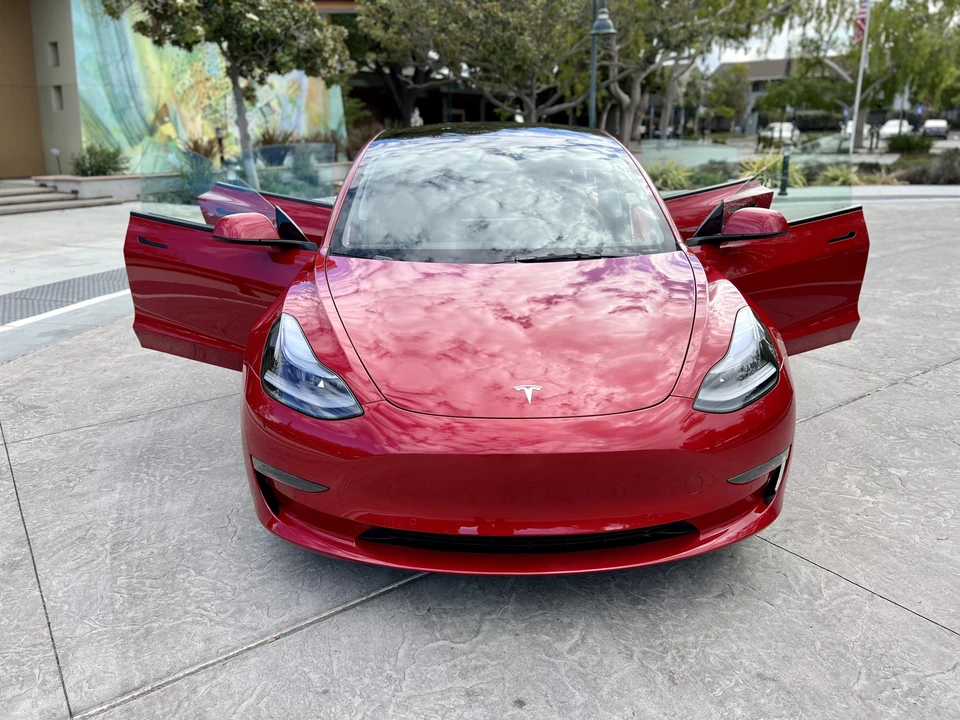 2022 Tesla Model 3 - Image 8 of 31