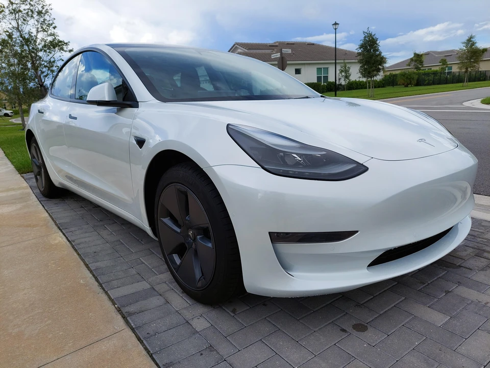 2022 Tesla Model 3 - Image 14 of 31