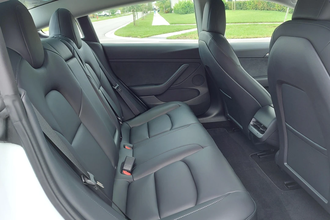 2022 Tesla Model 3 - Image 28 of 31