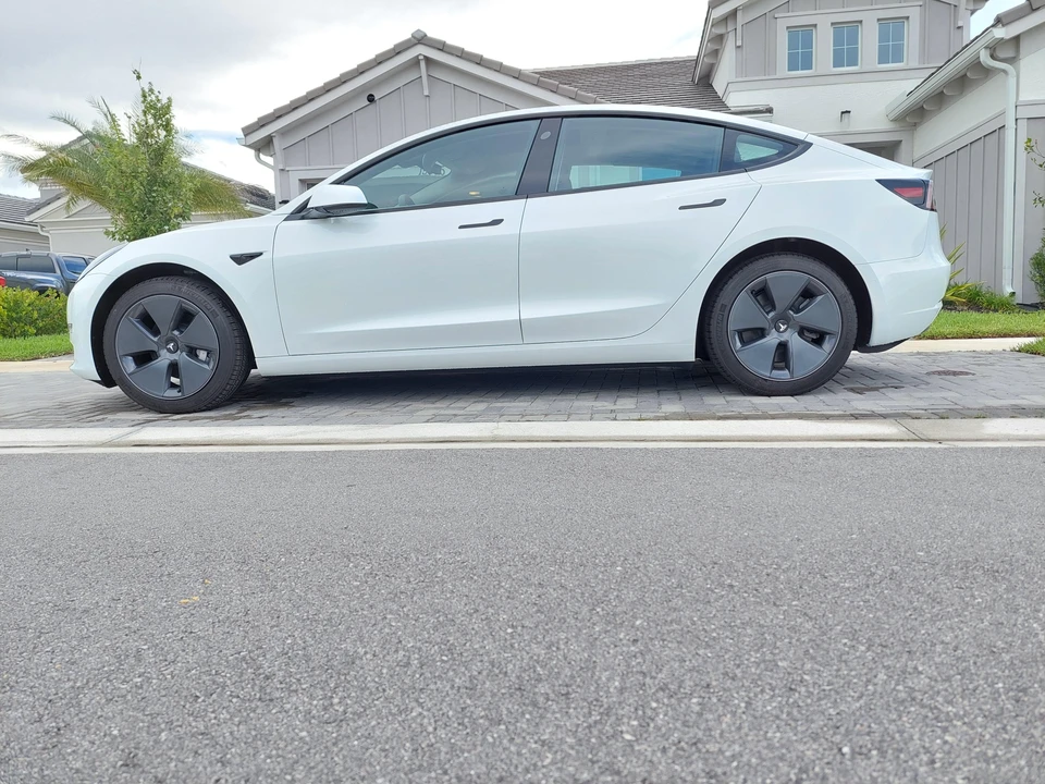 2022 Tesla Model 3 - Image 8 of 31