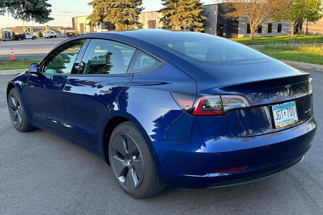 2022 Tesla Model 3 - Image 4 of 31