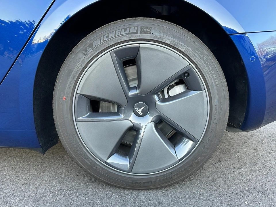 2022 Tesla Model 3 - Image 26 of 31