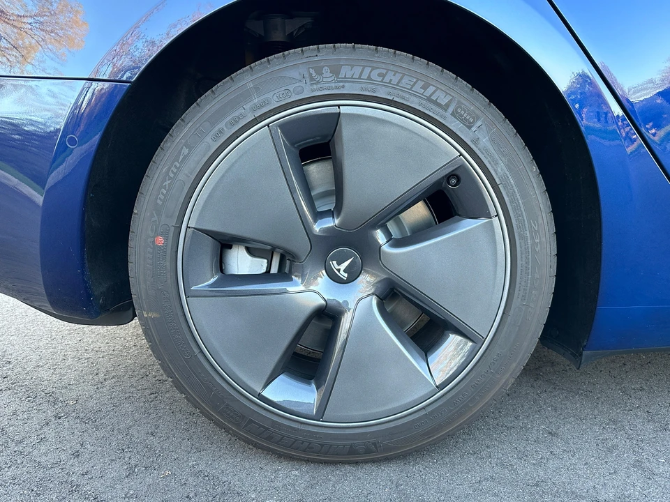 2022 Tesla Model 3 - Image 27 of 31