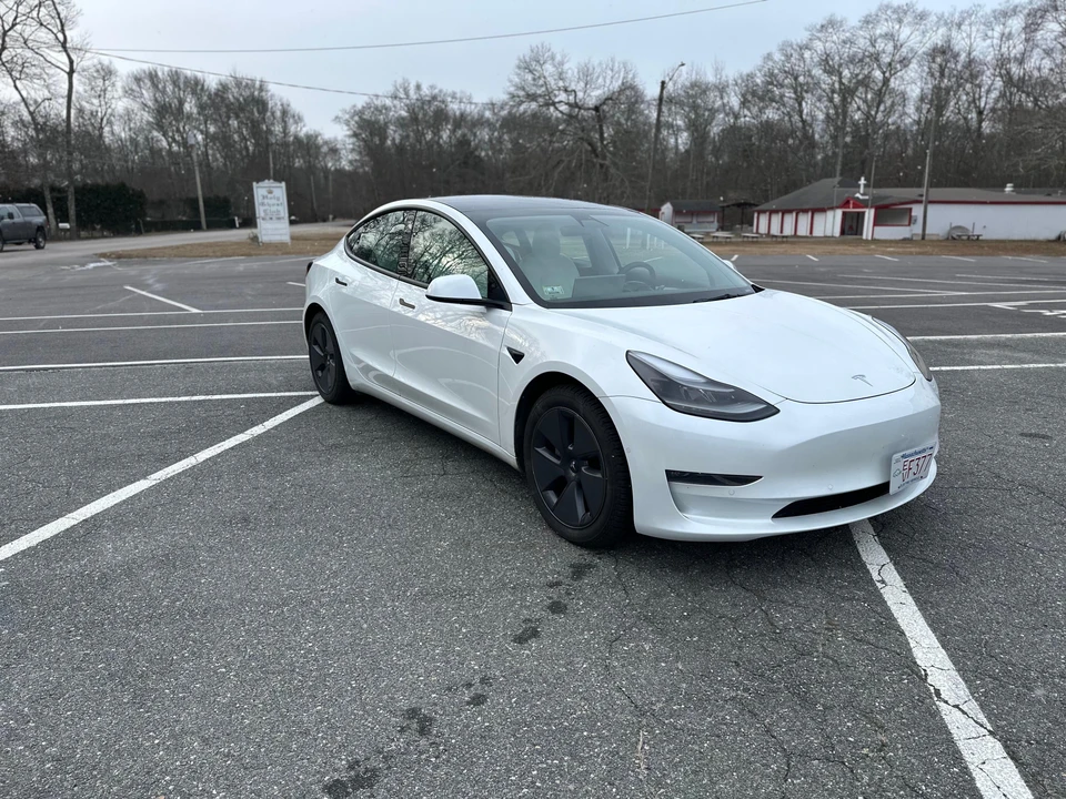 2022 Tesla Model 3 - Image 16 of 31