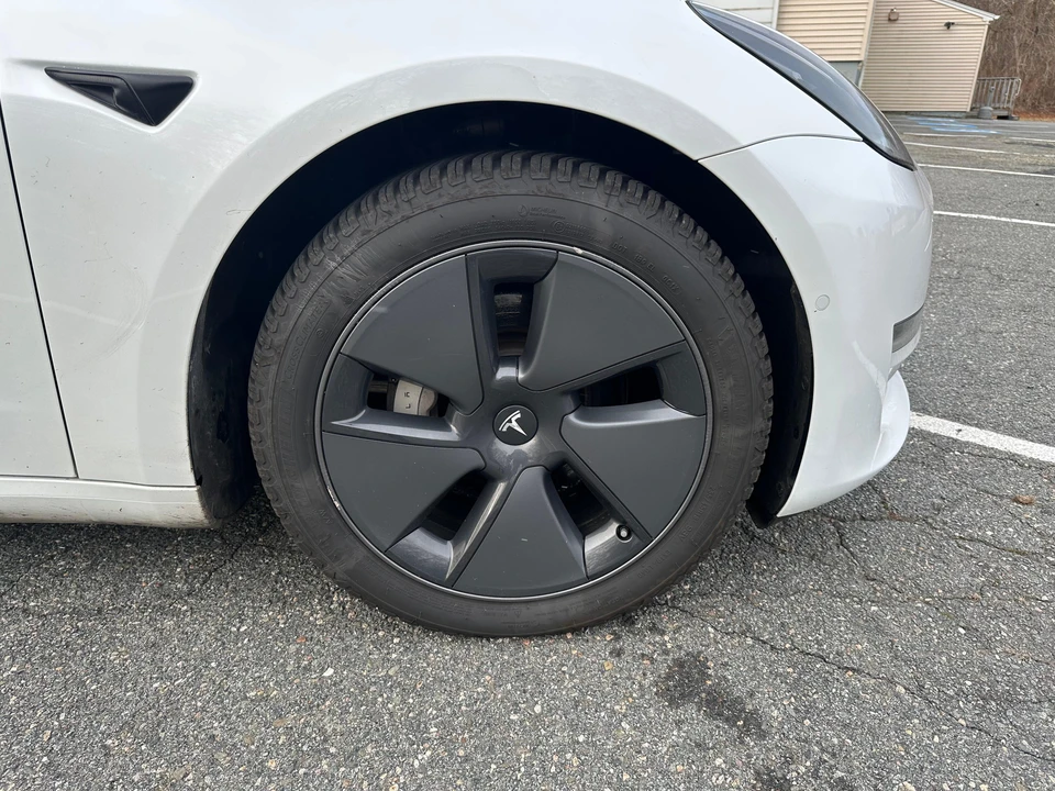 2022 Tesla Model 3 - Image 25 of 31