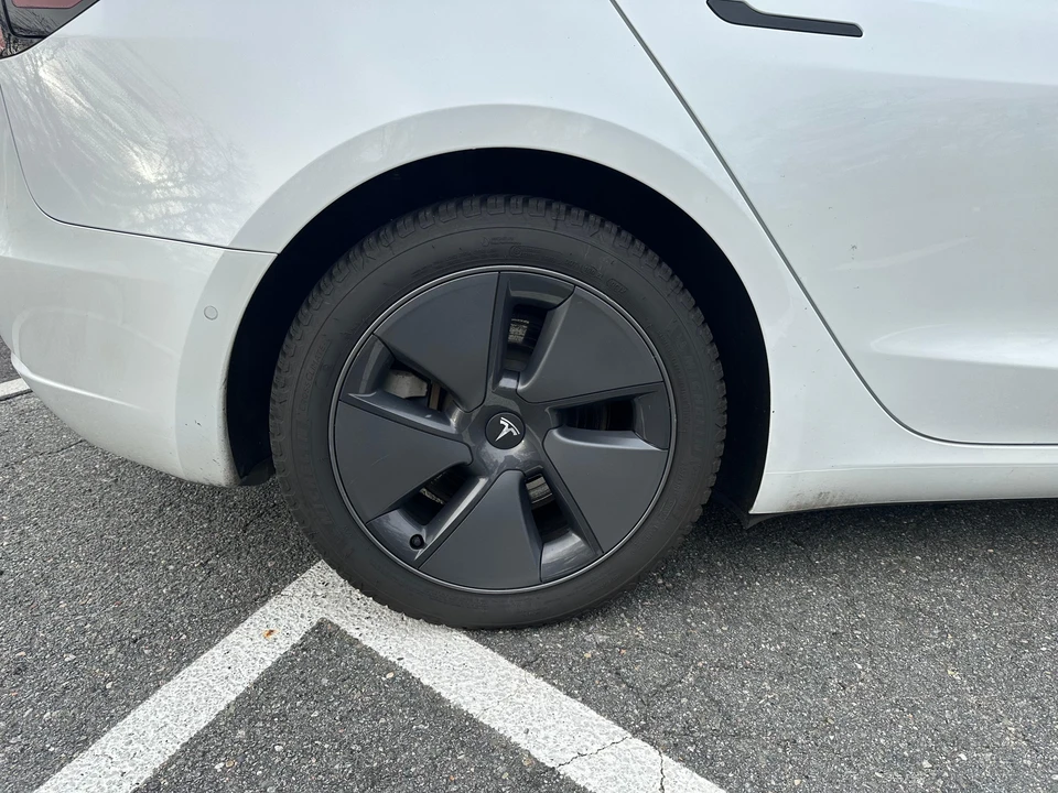 2022 Tesla Model 3 - Image 24 of 31