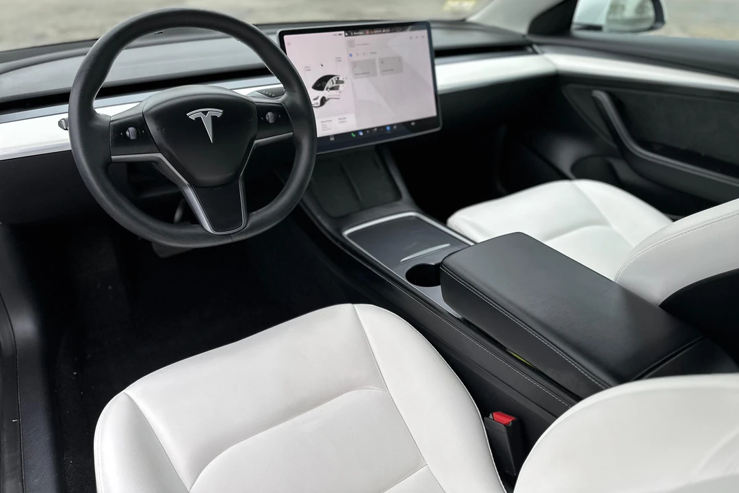 2022 Tesla Model 3 - Image 26 of 31