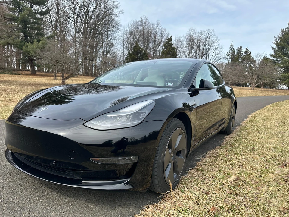 2022 Tesla Model 3 - Image 10 of 31