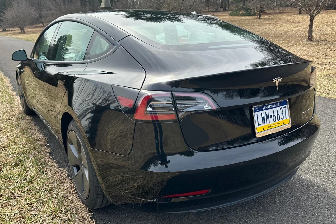 2022 Tesla Model 3 - Image 4 of 31