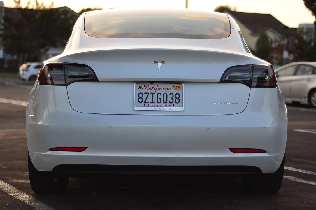 2022 Tesla Model 3 - Image 12 of 24