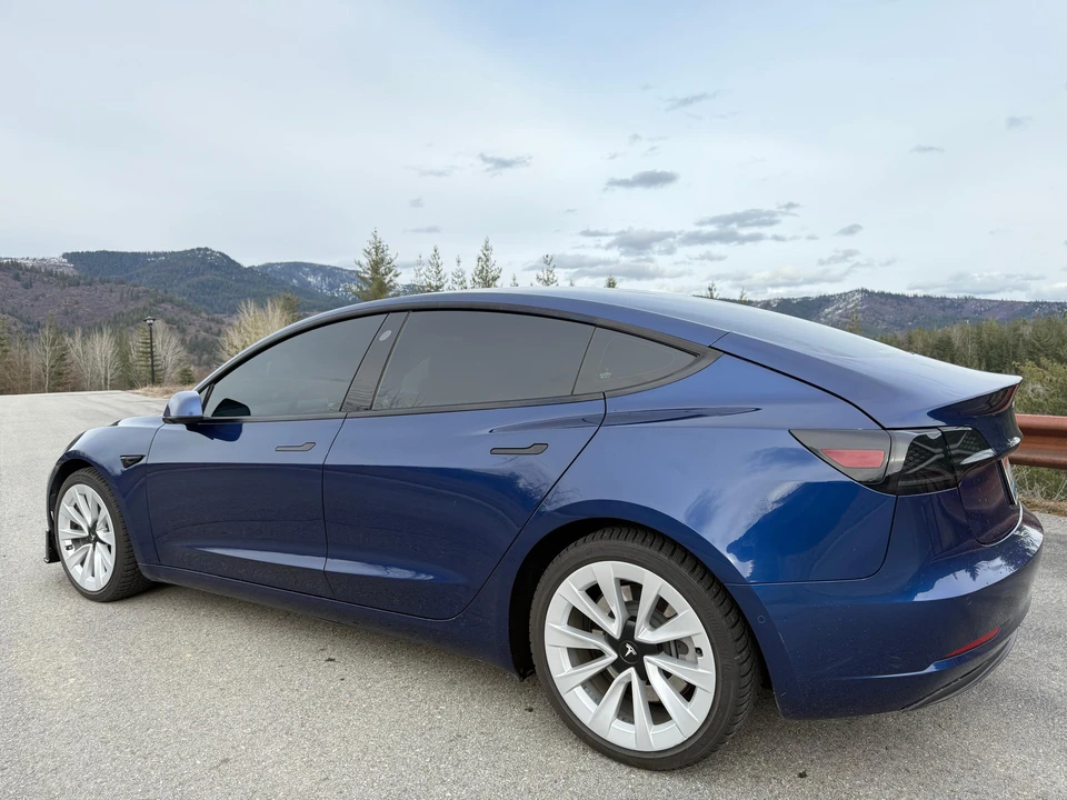 2022 Tesla Model 3 - Image 10 of 31