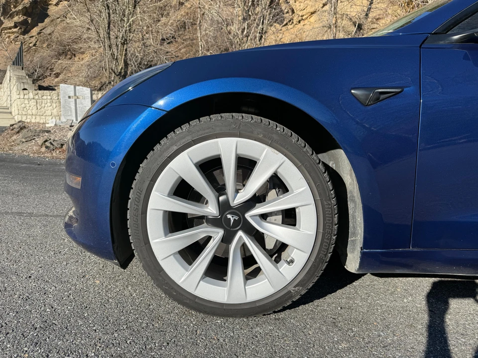 2022 Tesla Model 3 - Image 24 of 31