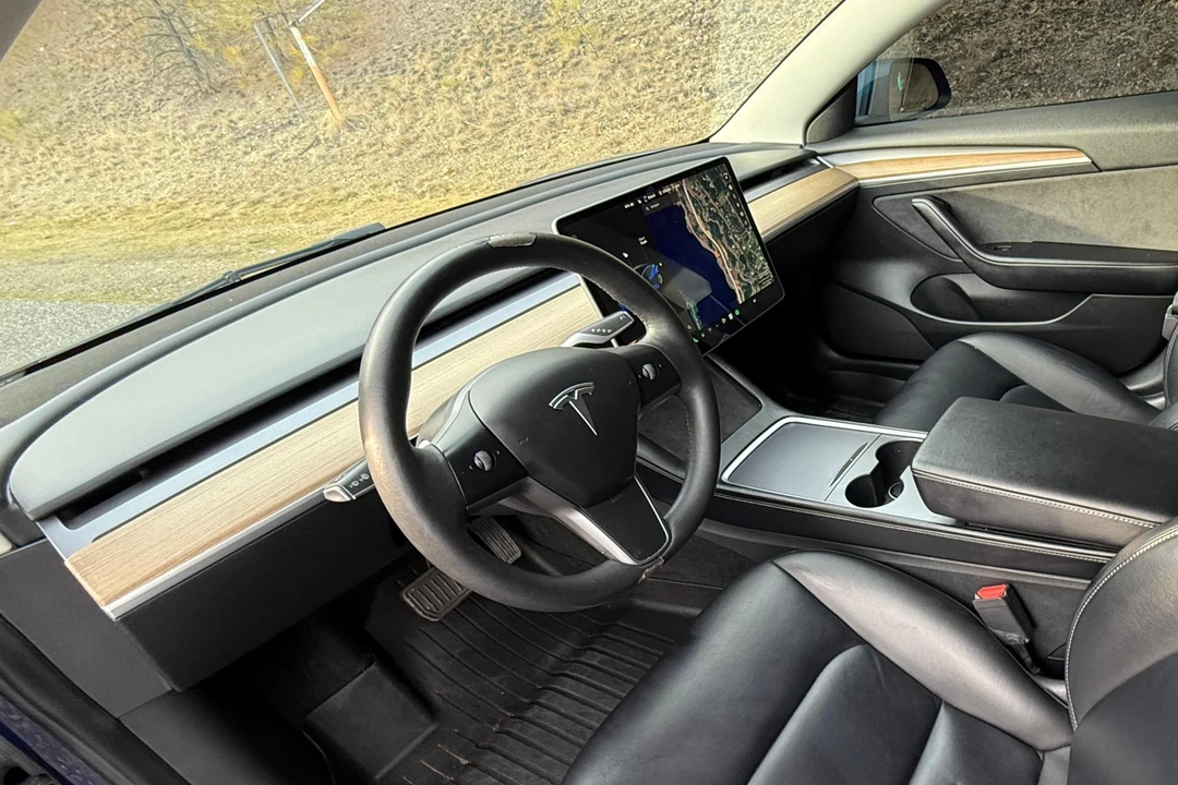 2022 Tesla Model 3 - Image 28 of 31