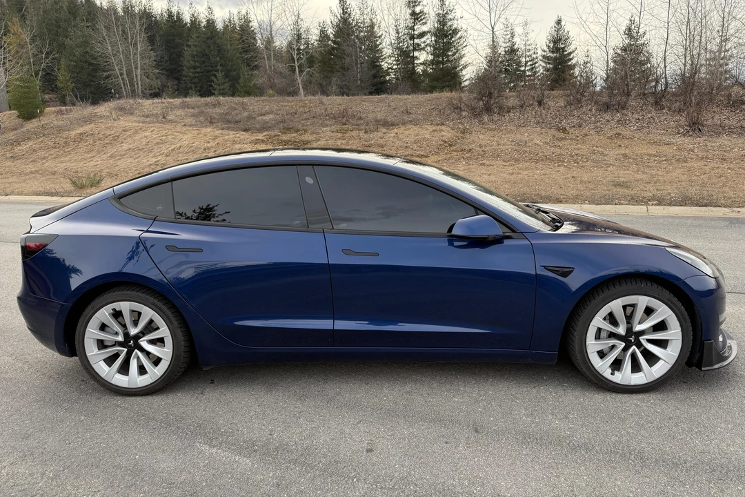 2022 Tesla Model 3 - Image 3 of 31
