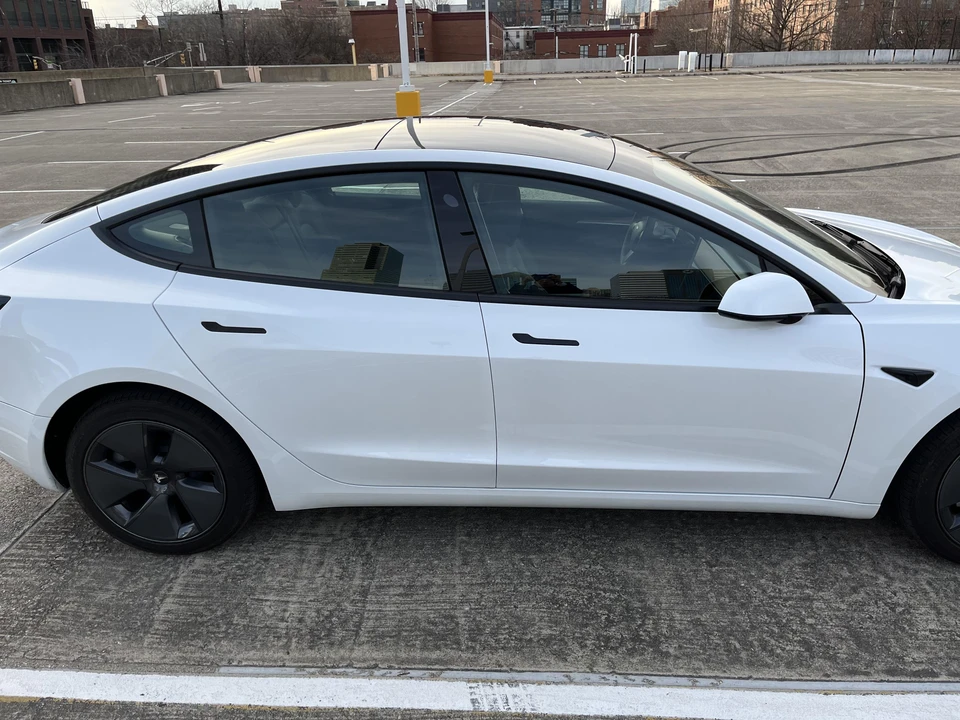 2022 Tesla Model 3 - Image 26 of 31